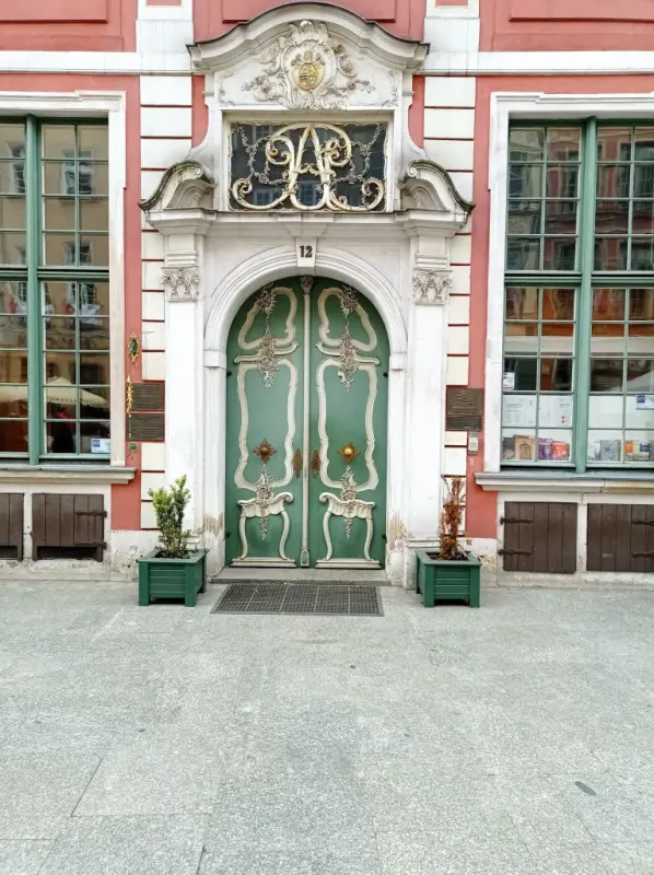 Maison-Uphagen-Gdansk-766x1024