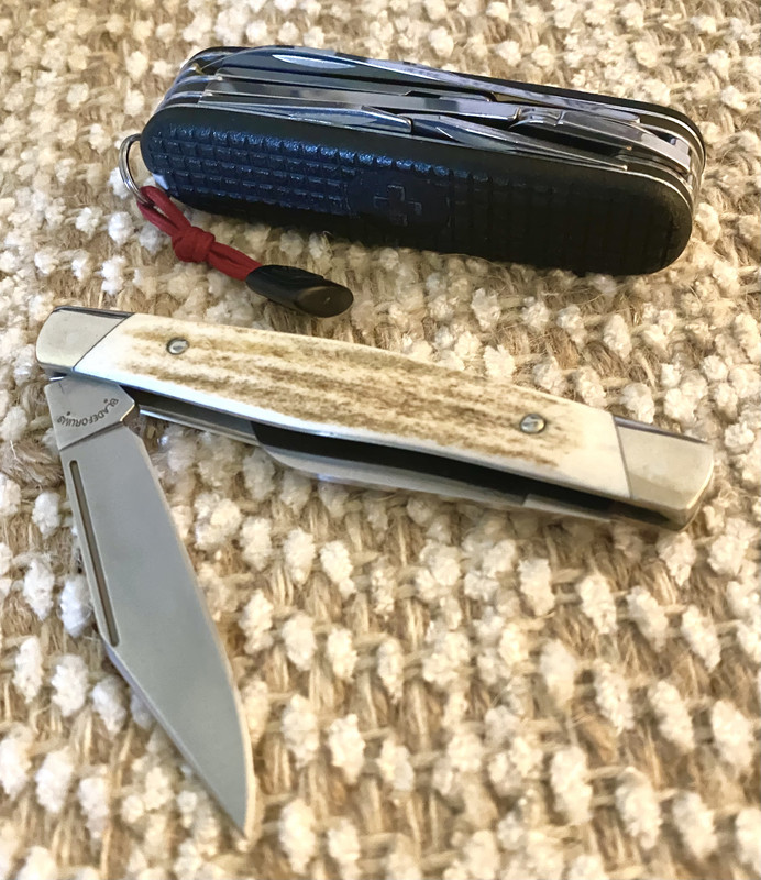 BEBF4AA3-9FEA-419B-A928-FB12A1CA87C5