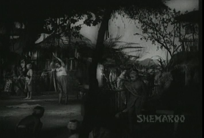 Sikandar-1941-DVDRip-Hindi-480p-AVC-AAC-2-0-ESub-mkv-0002