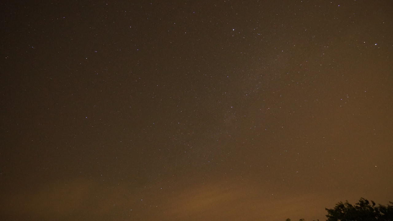 25 sec iso3200 f4 10 (2)