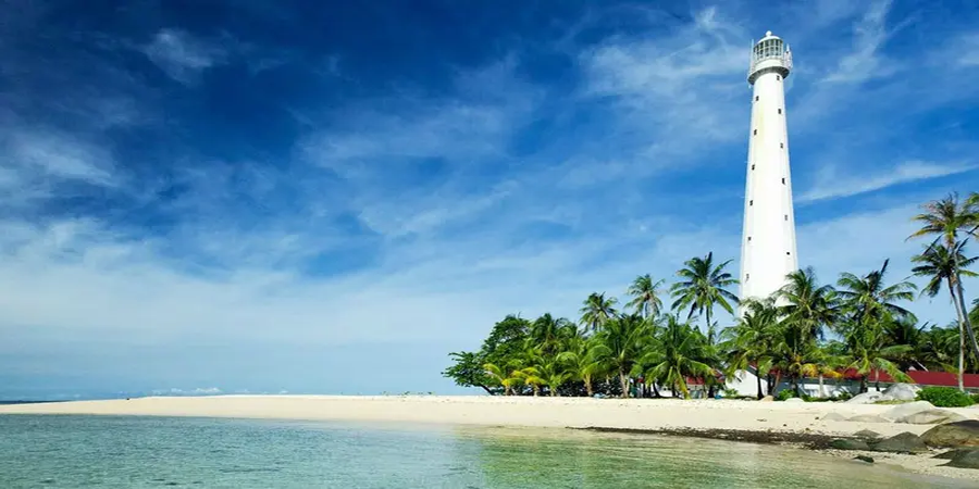 Menjelajahi Keindahan Pulau Lengkuas, Permata Eksotis Dari Bangka Belitung