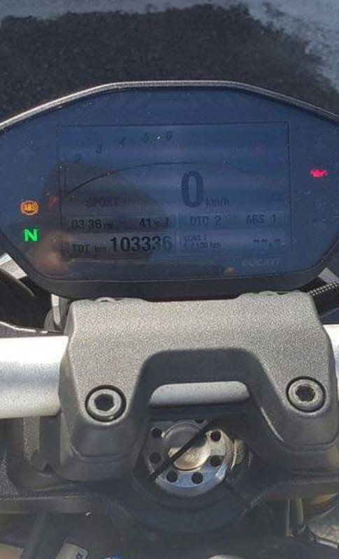 7FAB82C1-6AAD-46B5-A861-EEF18E0FB13C