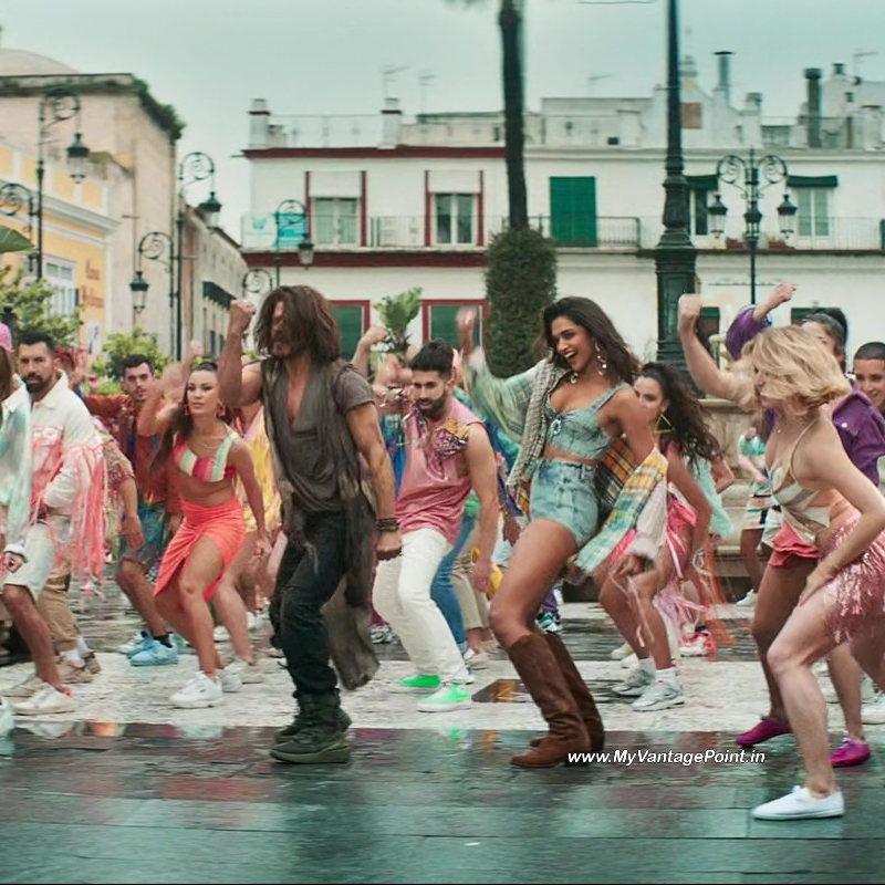 168-Deepika-Padukone-Hot-Scene-in-Pathaan-Movie-with-Shah-Rukh-Khan-My-Vantage-Point