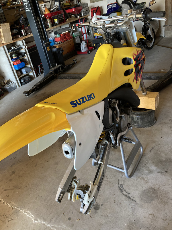 A2011046-3703-499D-8E4C-9A4810EBFA61