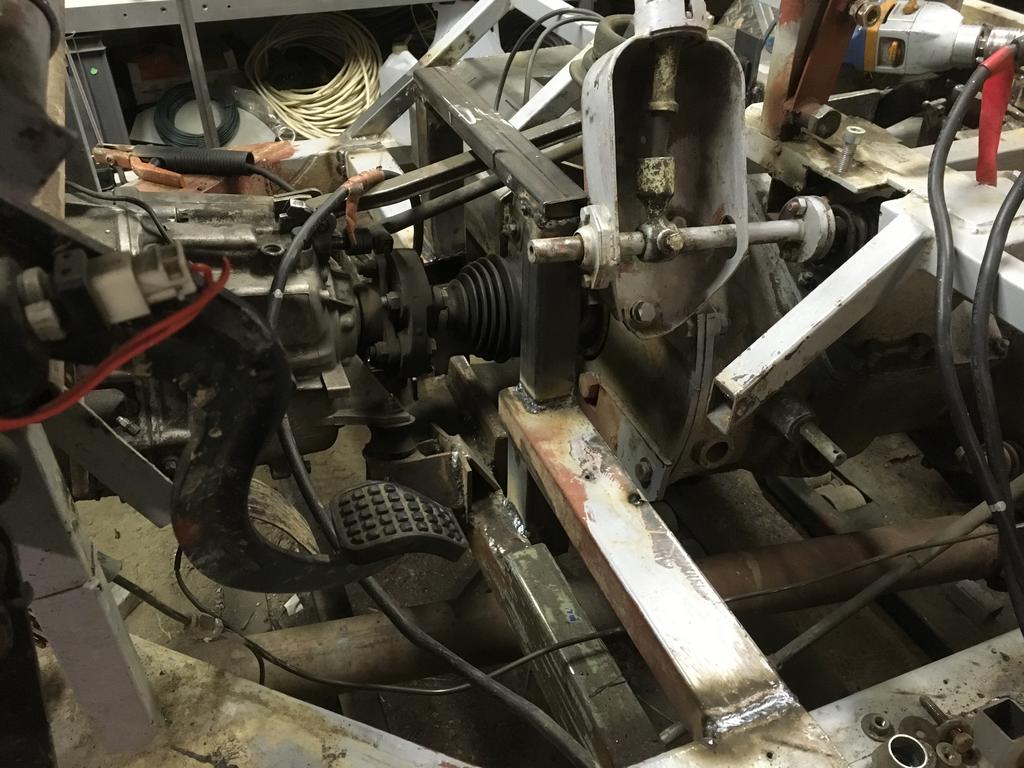 AA4B75D2-1D16-48D5-83A7-F53395F0E156