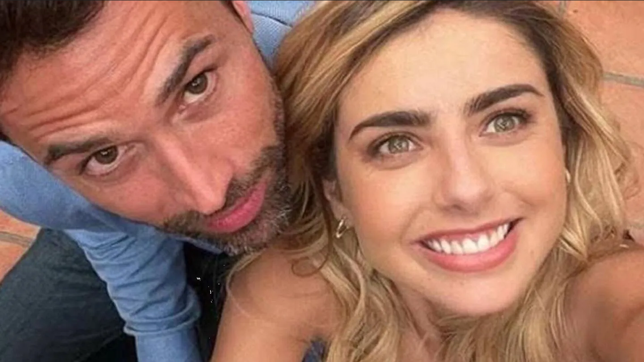 Michelle Renaud se va de México junto a Matías Novoa en pleno embarazo