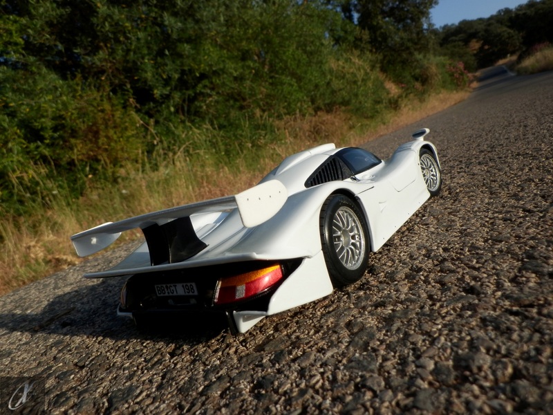 Porsche 911 GT1 Strassenversion (14)