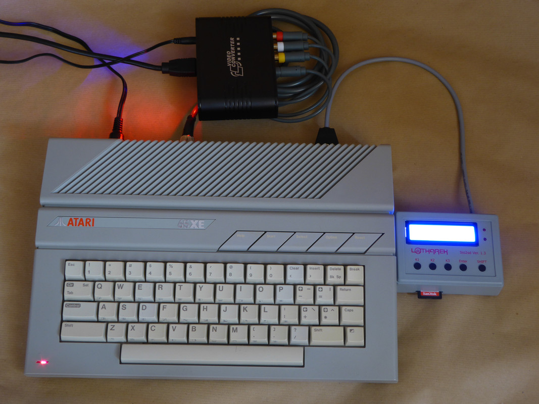 Atari 65XE, testowany konwerter, kabel wideo od Lotharka, sio2sd