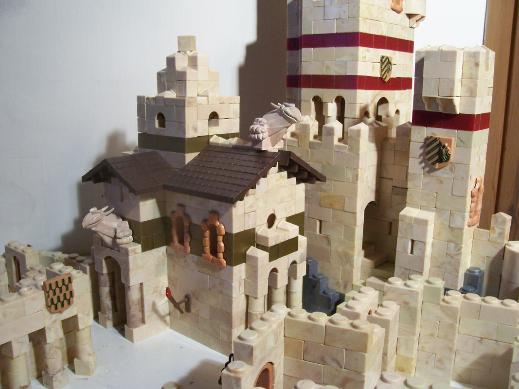 Alcazar e iglesia (2)