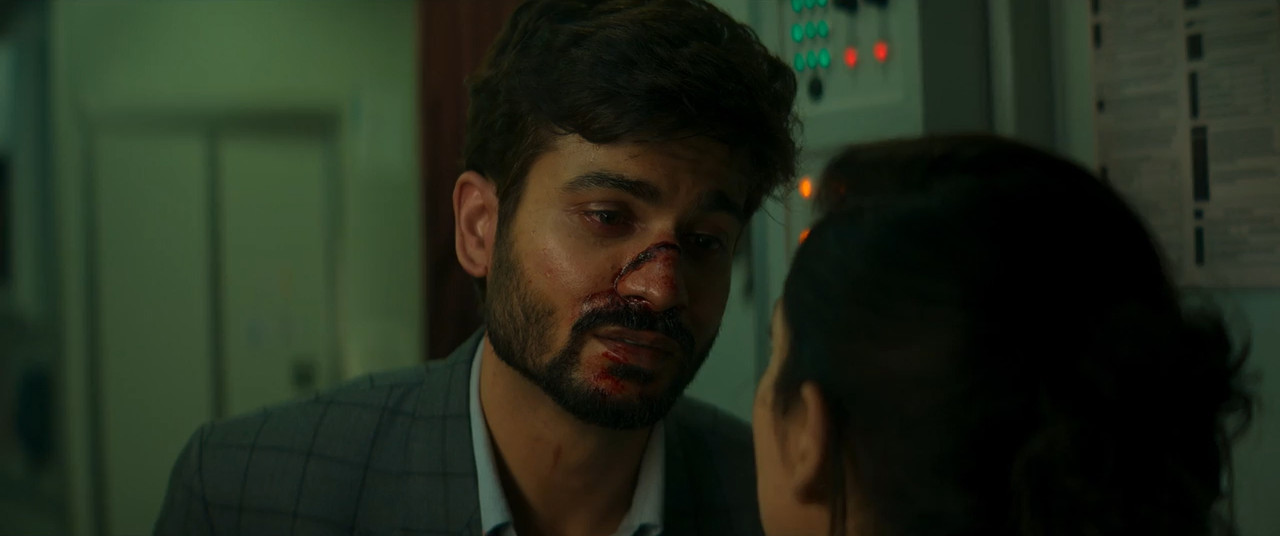 Chor Nikal Ke Bhaga 2023 WebRip [Hindi + Tamil + Telugu] 480p 720p ESub Screenshot