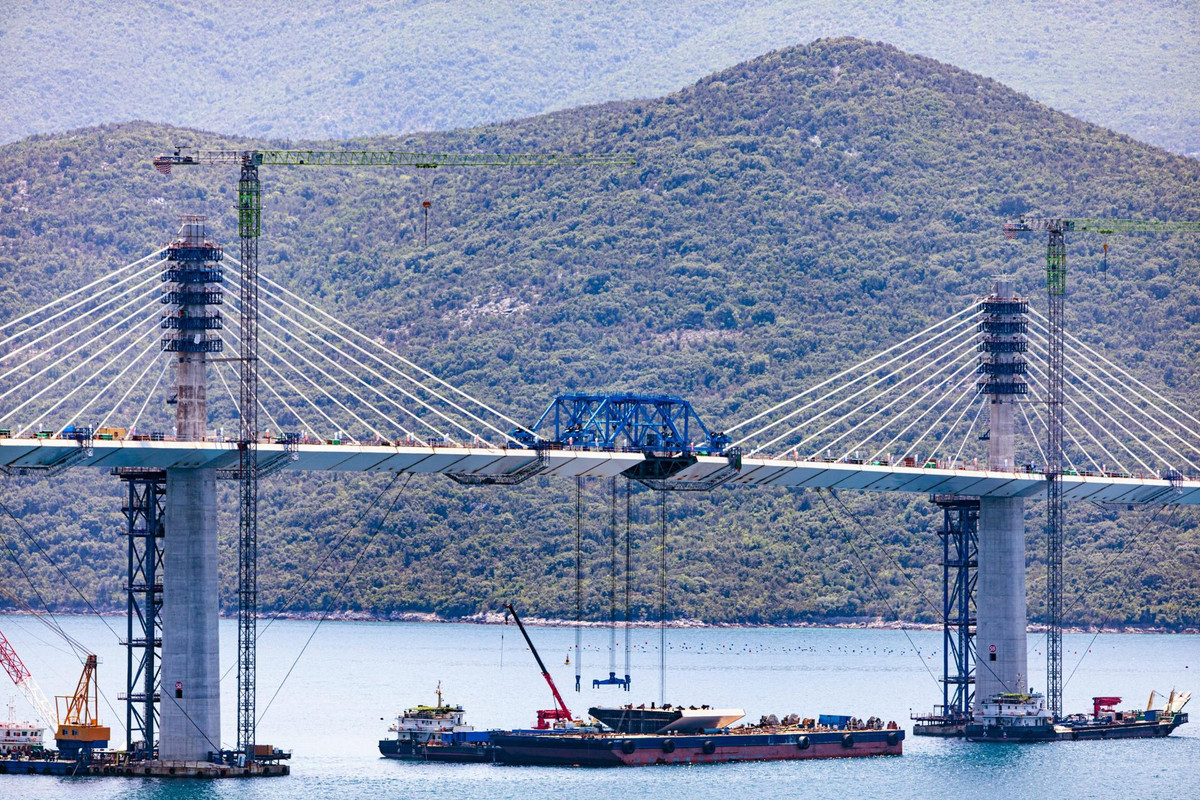 New China TV: China-constructed Peljesac Bridge progressing at speed in Croatia - Page 41 3