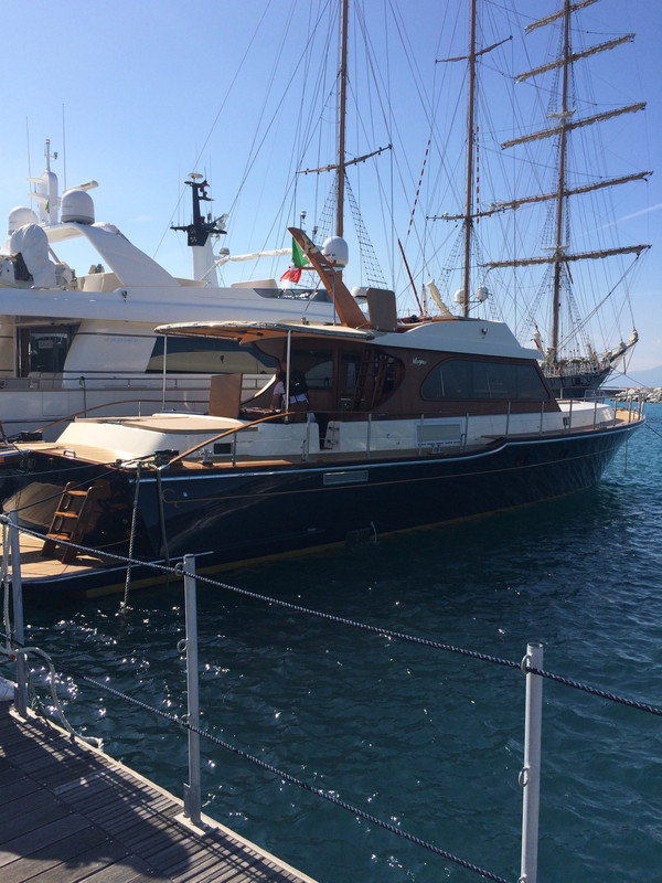 EABD8DDB-4EC3-4588-AAA2-769451AEE6E3