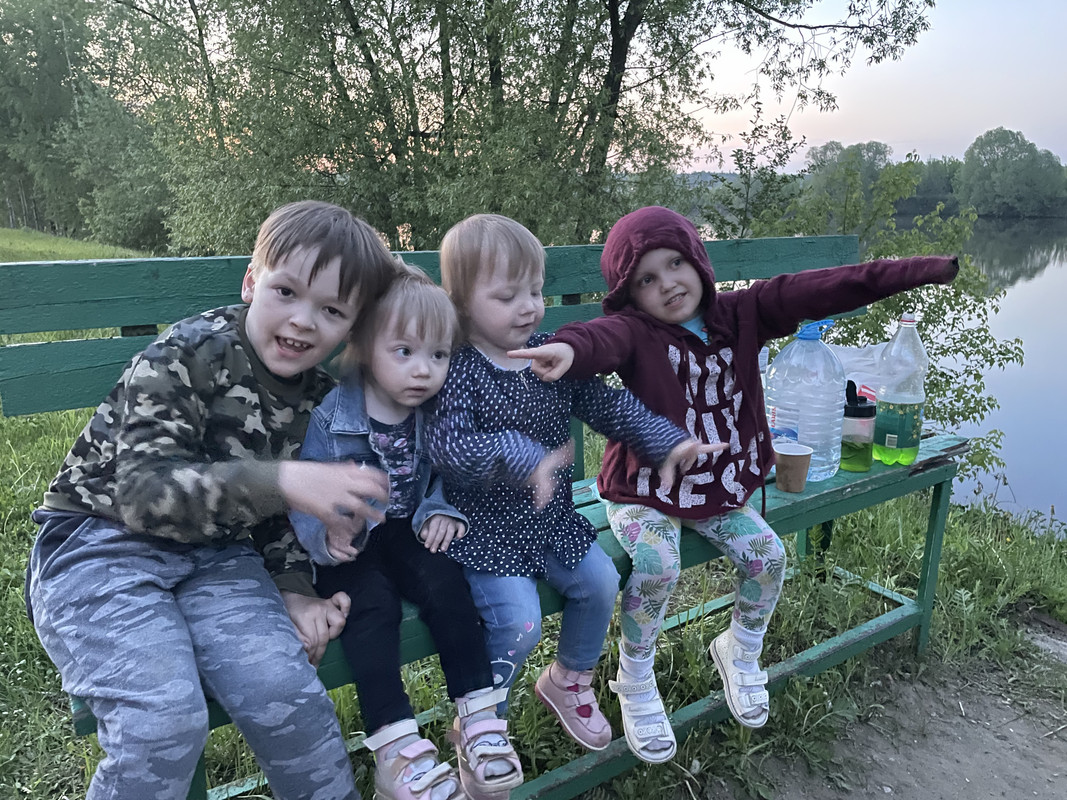 BE1E030E-F60F-4A1B-A23B-0D6D529F0400