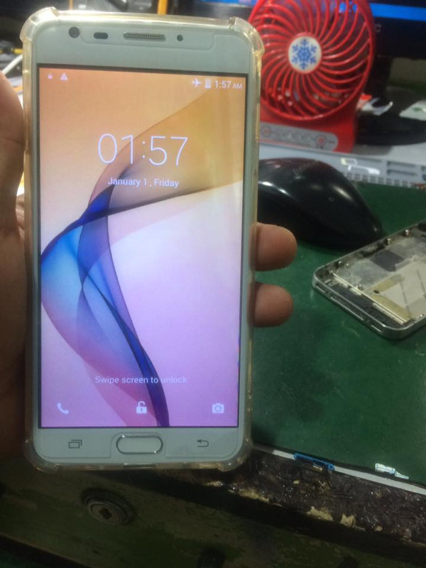 33079119_600670350287652_60444255872614400_n (1)