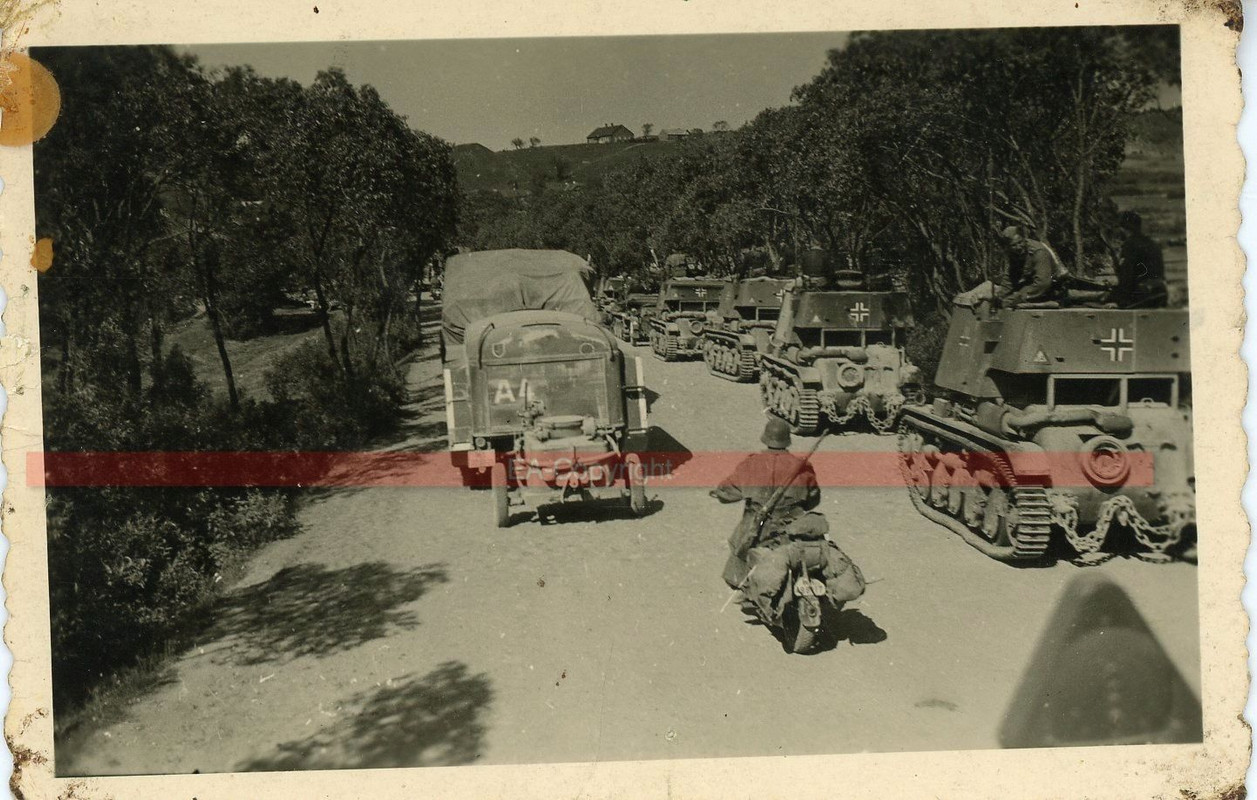 Ungarn Panzer Tank 38M Toldi PKW Auto Wagen PAK 