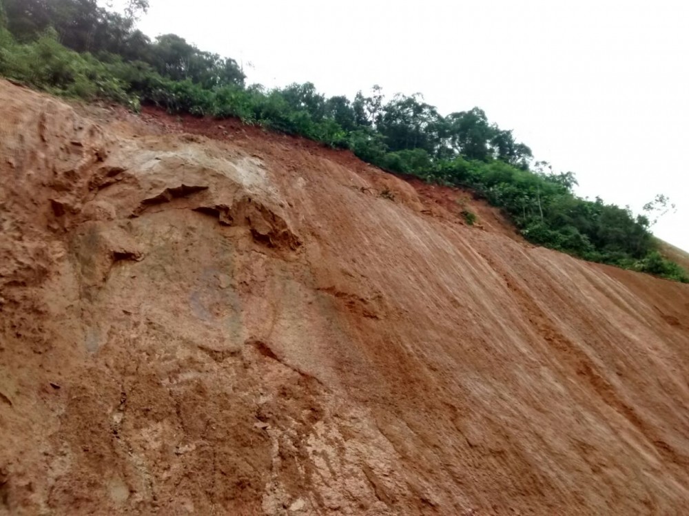 Hombre acusado de violación se avienta a barranca para evitar se detenido
