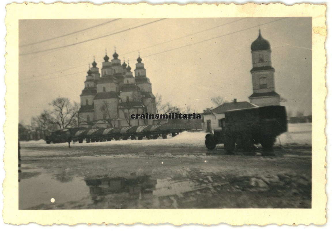 Orig. Foto Lkw B-Gerät bei orthodoxe Kirche NOWOMOSKOWSK Ukraine 1941 Kathedrale
