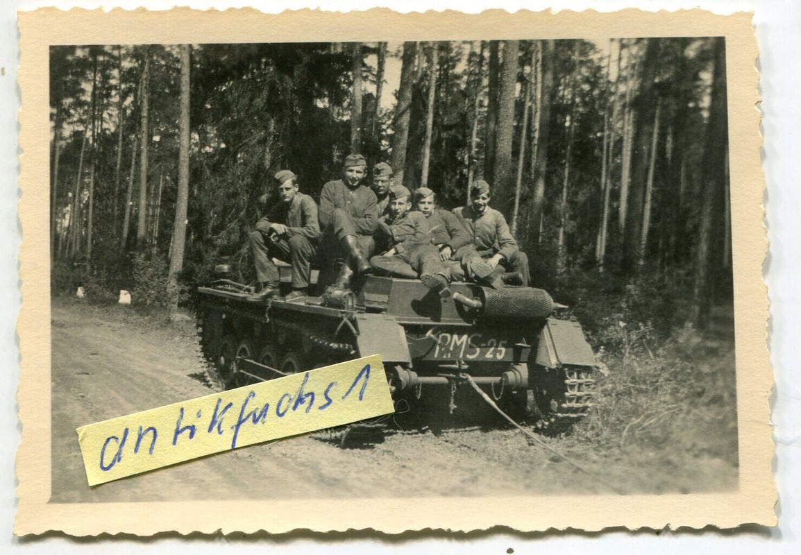 Foto - 2 - Deutscher Panzer mit Kennung RMS-25 aus Lyck in Ostpreußen im 2.WK
