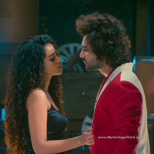 83-Anupama-Parameswaran-as-Lilly-Joseph-in-the-movie-Tillu-Square-2024