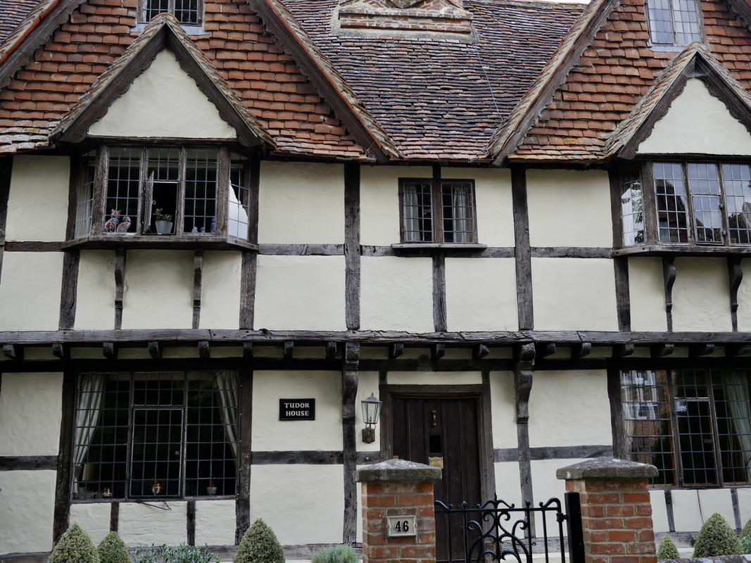 37672139-8D23-4480-97F1-1939CEA76921