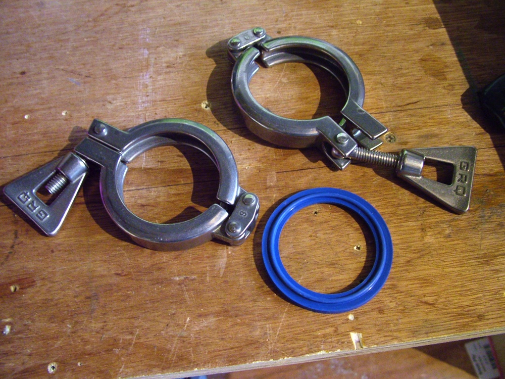 Tri Clamps and Gasket