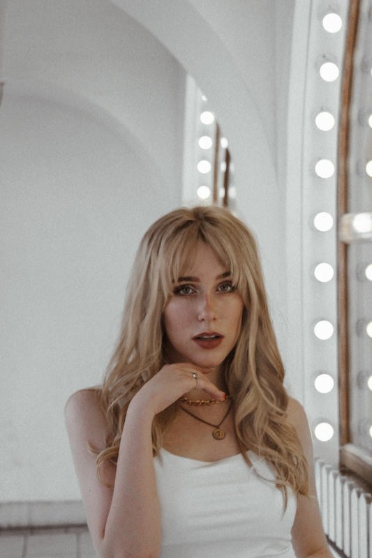 99714C4B-1618-47B3-8788-F8148C6ACD1D