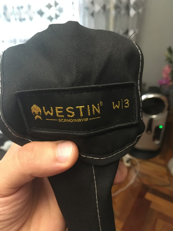 1A8890DA-465D-4D4D-A17F-1D1D0B026F2D