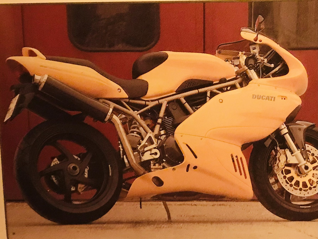 A0958E11-C578-4134-9D1C-610AD1B28CEB