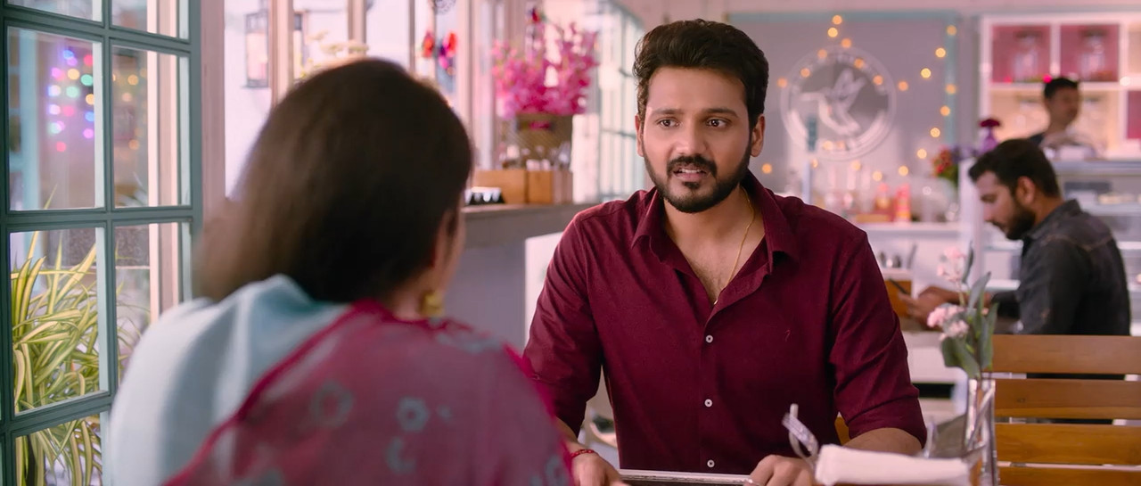 Swathi Muthyam 2022 WebRip [Hindi + Telugu] 480p 720p ESub Screenshot