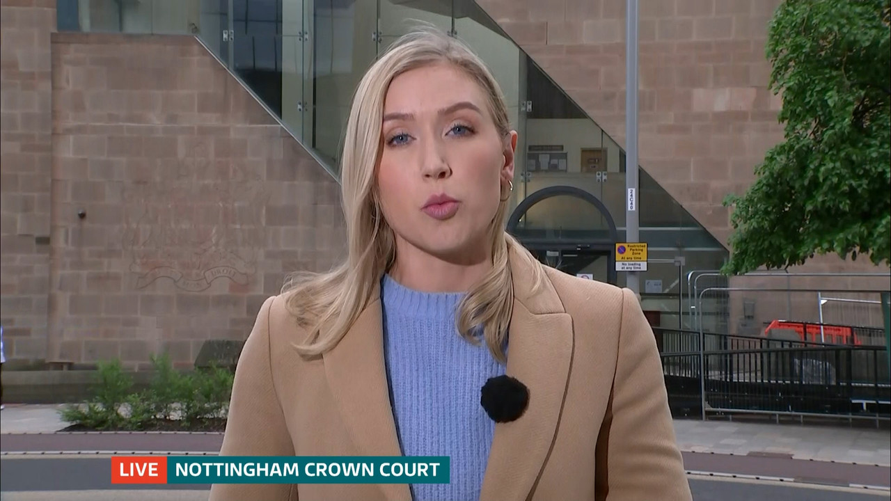 ITV Evening News_20220510_18301930.ts_snapshot_00.40.36.445