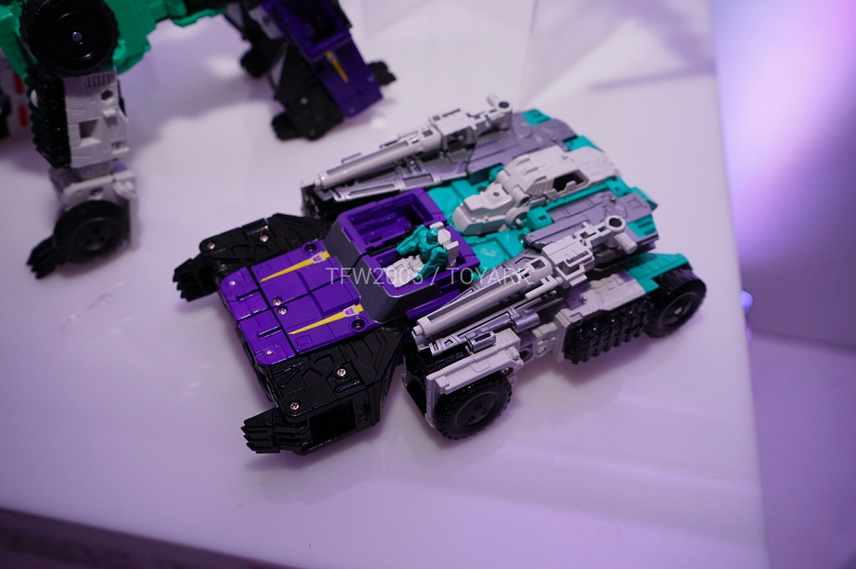 NYCC2016-Titans-Return-031