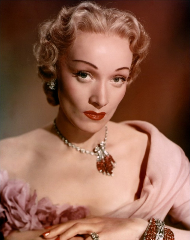 Marlene_Dietrich_c28