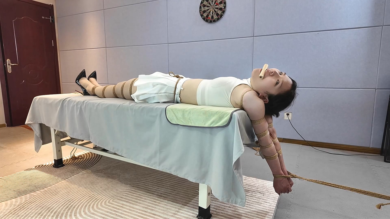 一绳所爱 按摩床上的昭月_edit.mp4_20250711_185214.494