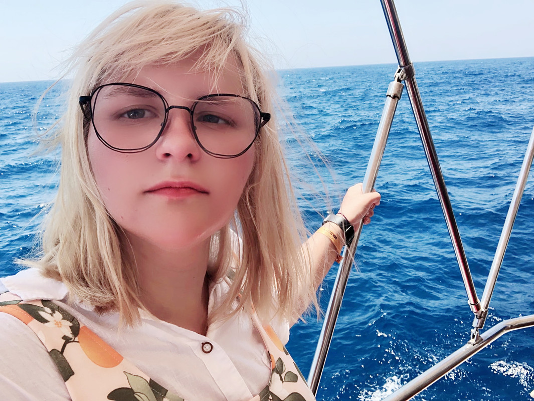 2E0C7170-2DDB-49F6-A0F9-FAEAB4B20A91