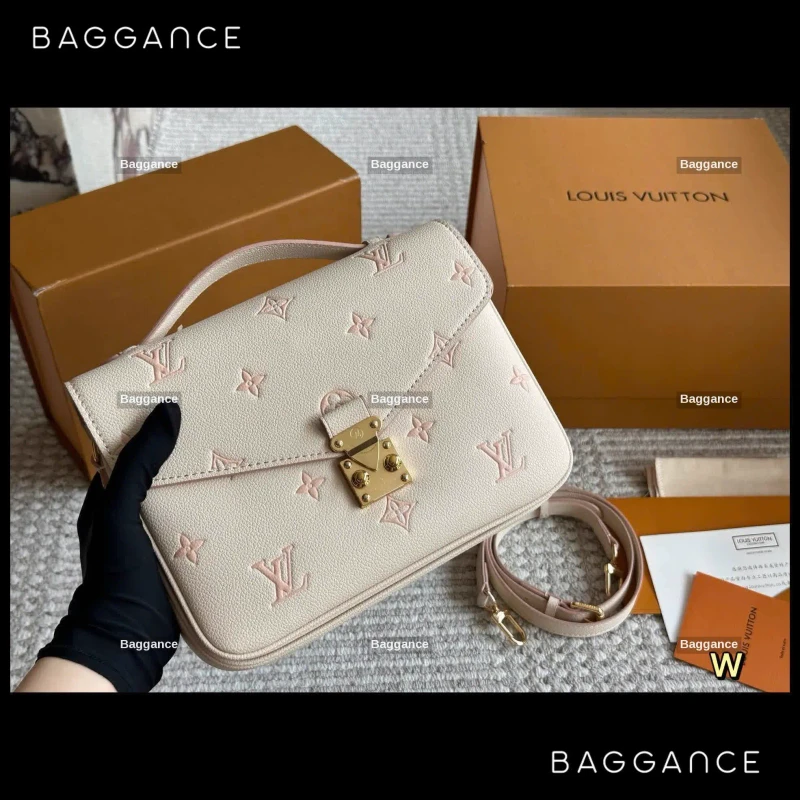 Louis Vuitton Monogram Crossbody Bag "Cake" Full Box Size 25cm EVLVFW-091