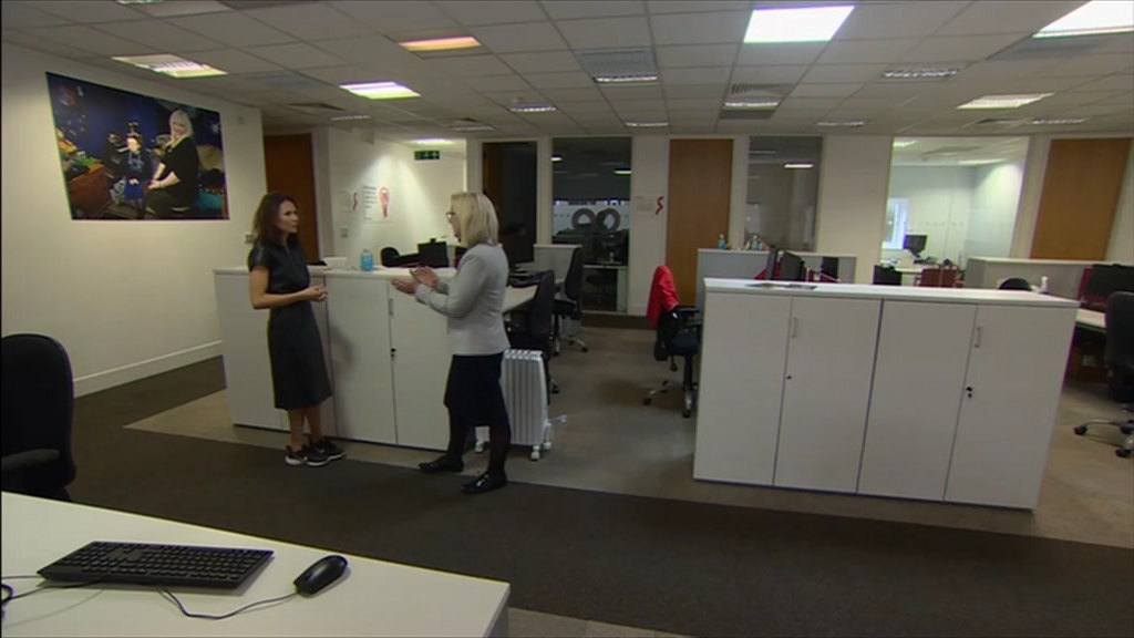 BBC London News_20221019_18301855.ts_snapshot_11.15.764