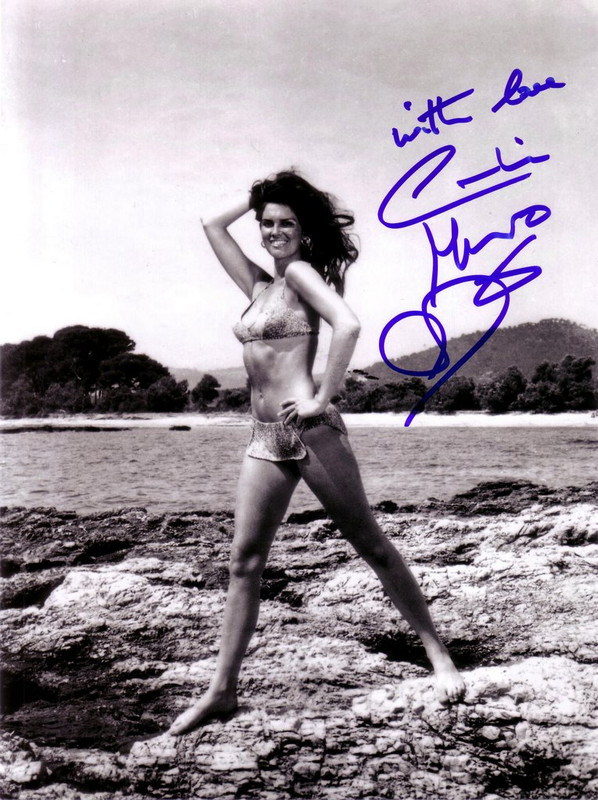 Caroline_Munro_a85