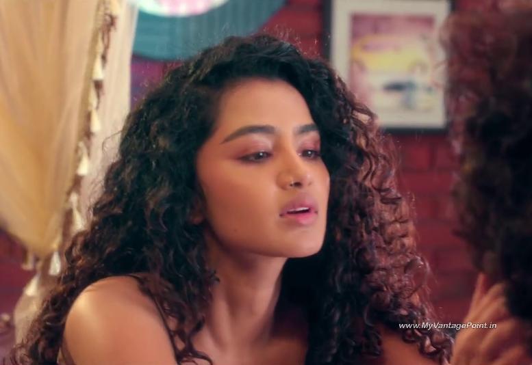 121-Anupama-Parameswaran-as-Lilly-Joseph-in-the-movie-Tillu-Square-2024