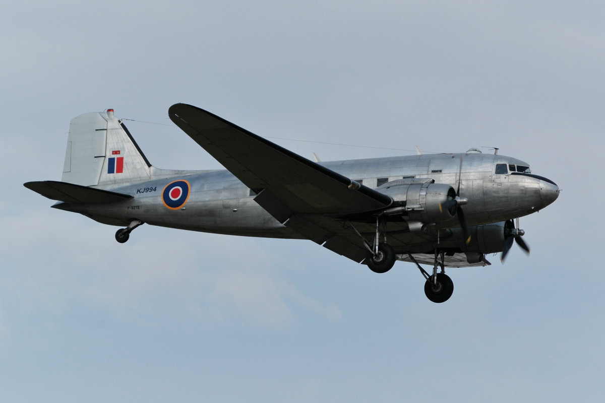 2005_06_24_TOURS_0110_LRED