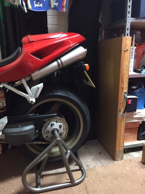 B8128424-0AF9-4E1D-AC51-876D9FBD6785