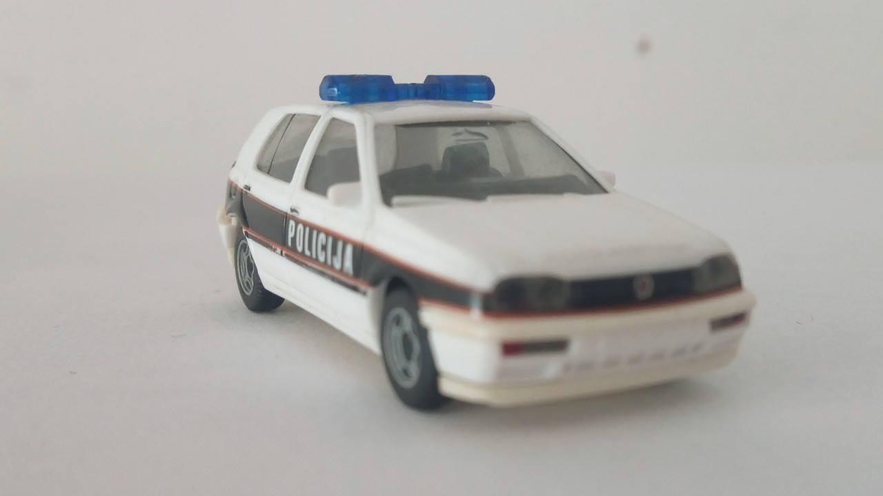 Mach (9443)