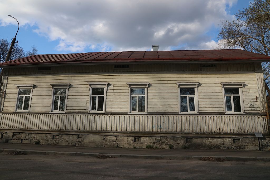 https://i.postimg.cc/qRjPzdhs/IMG-1703.jpg