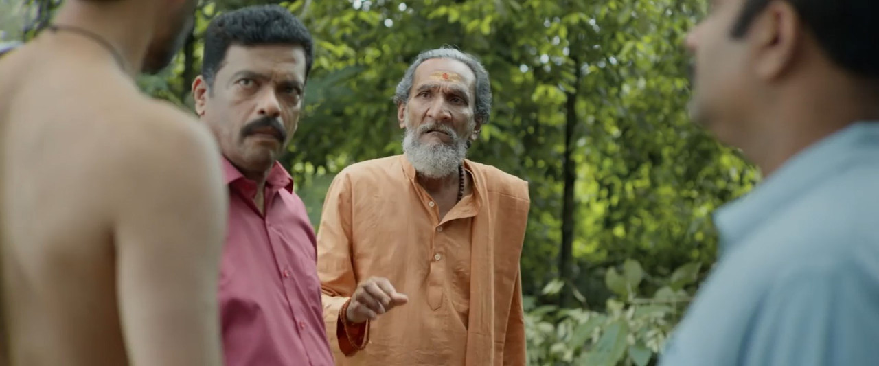 Pariwar 2025 WebRip [Malayalam] 480p 720p ESub Screenshot