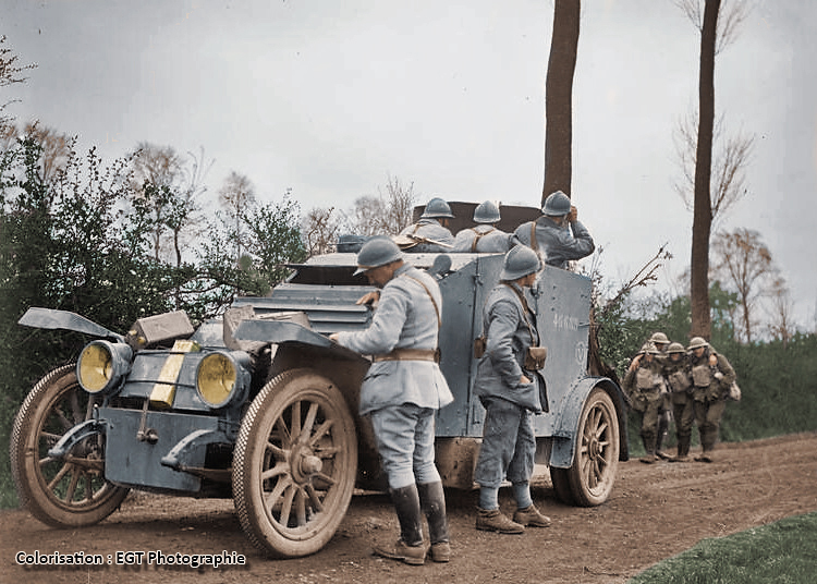 Photos colorises WWI - Page 11 Secteur-Monts-des-Flandres-METEREN-59-Auto-canon-Renault