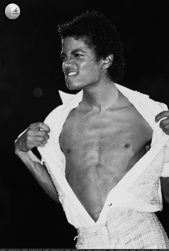 Michael-Jackson-Photo-Triumph-Tour.jpg