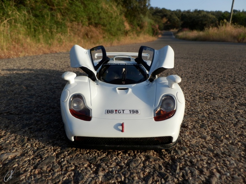 Porsche 911 GT1 Strassenversion (40)