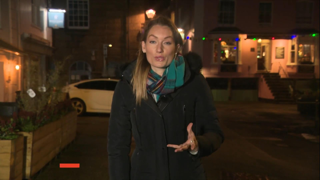 Grace Pascoe 231220.mp4_snapshot_03.10_[2020.12.23_20.47.59]