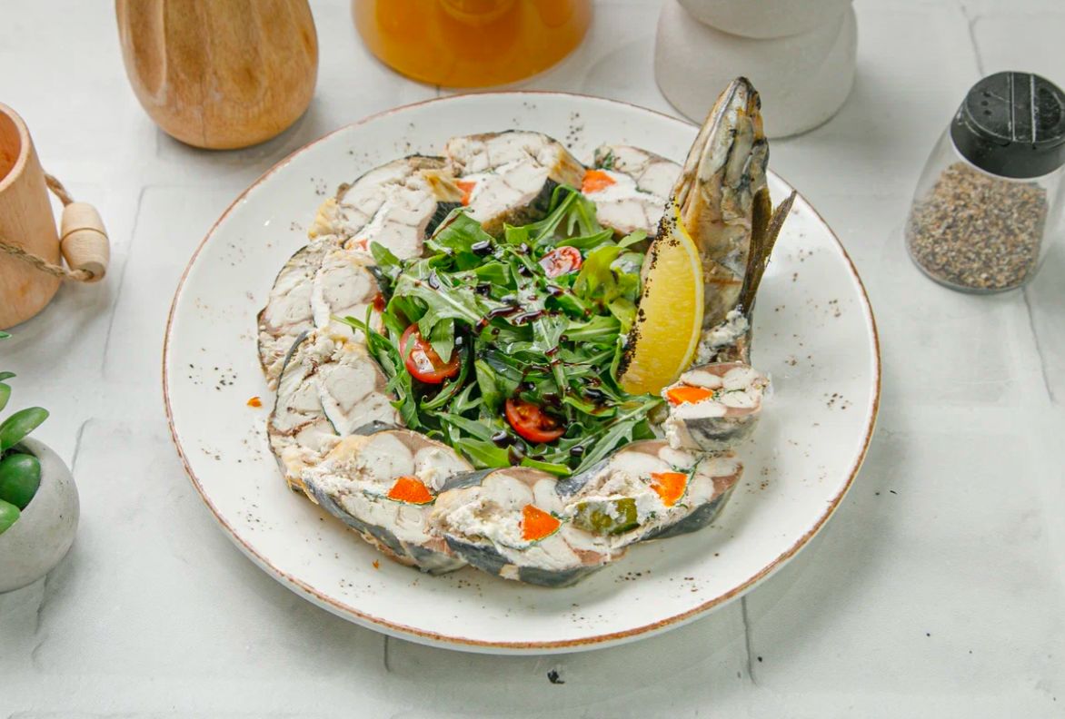 Скумбрия фаршированная шпинатом и сыром (480г)