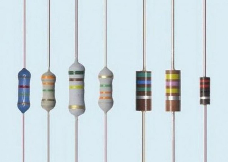 Топ-20 небезопасных вещей, которыми развлекались дети в СССР