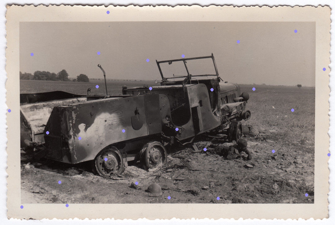 Orig. Foto Zerstörung LKW Gef angene Montreuil Bobigny France Fr